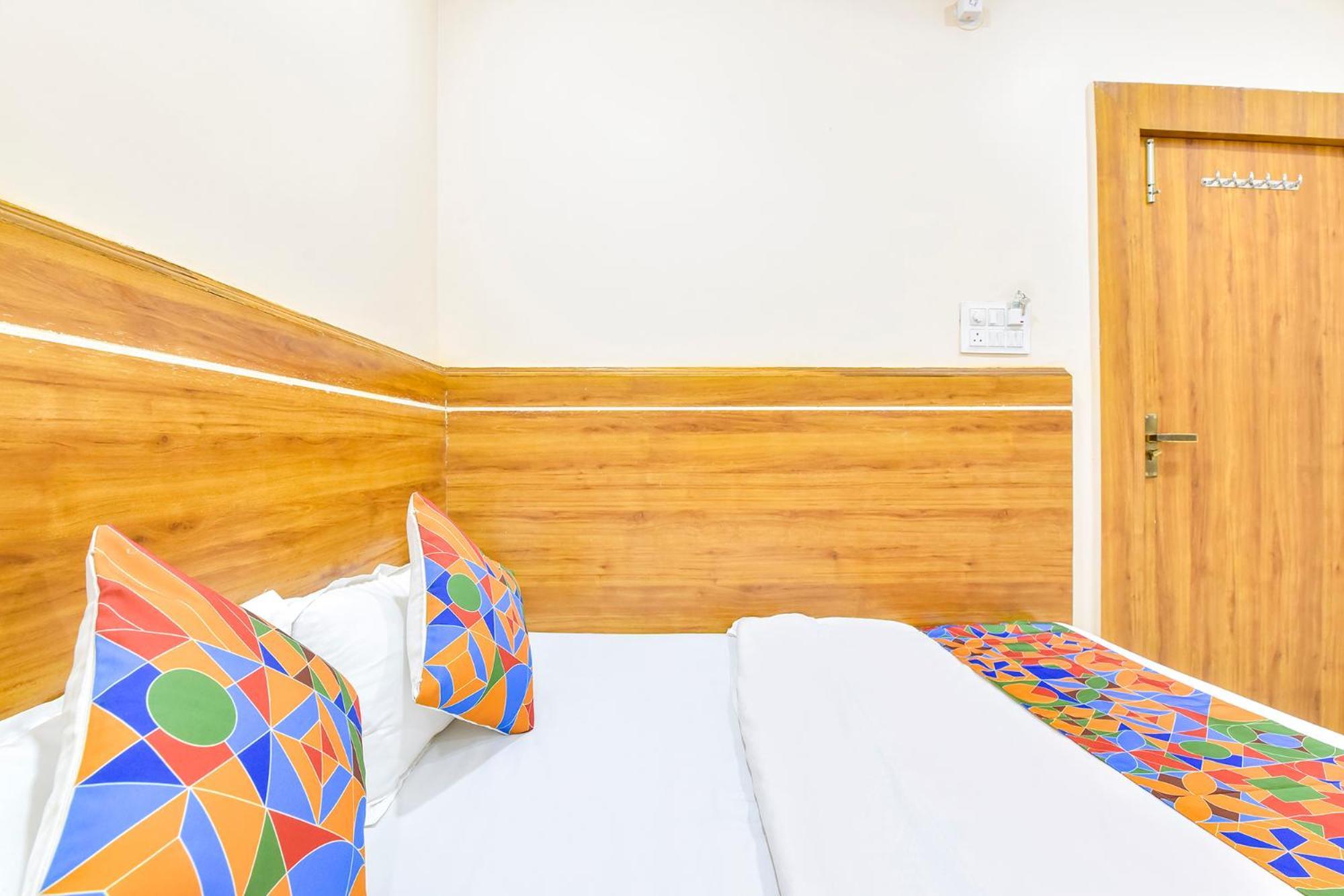 Fabhotel Somnath Ujjain Extérieur photo