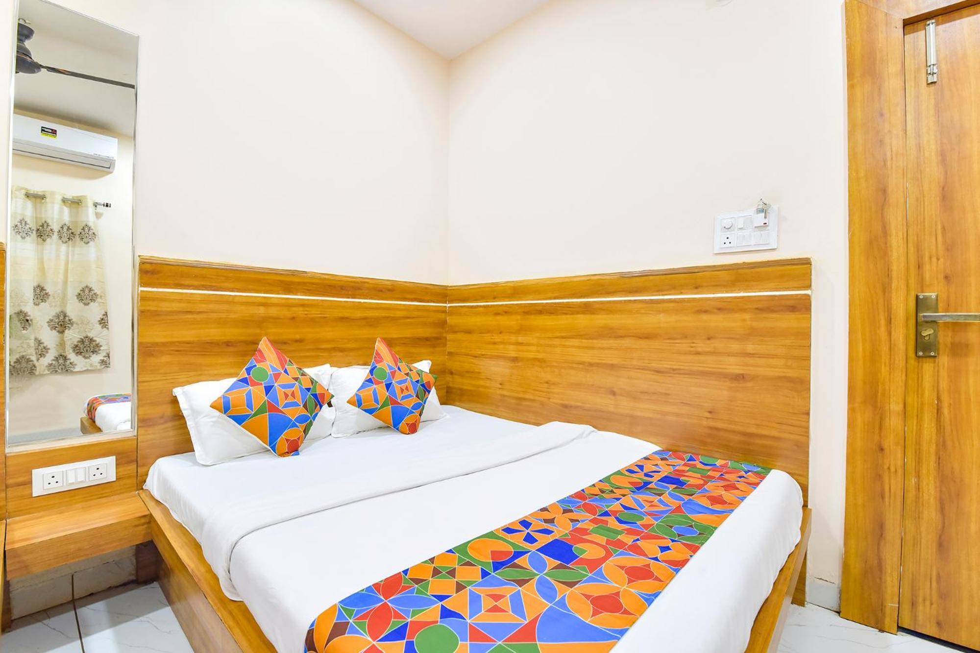 Fabhotel Somnath Ujjain Extérieur photo